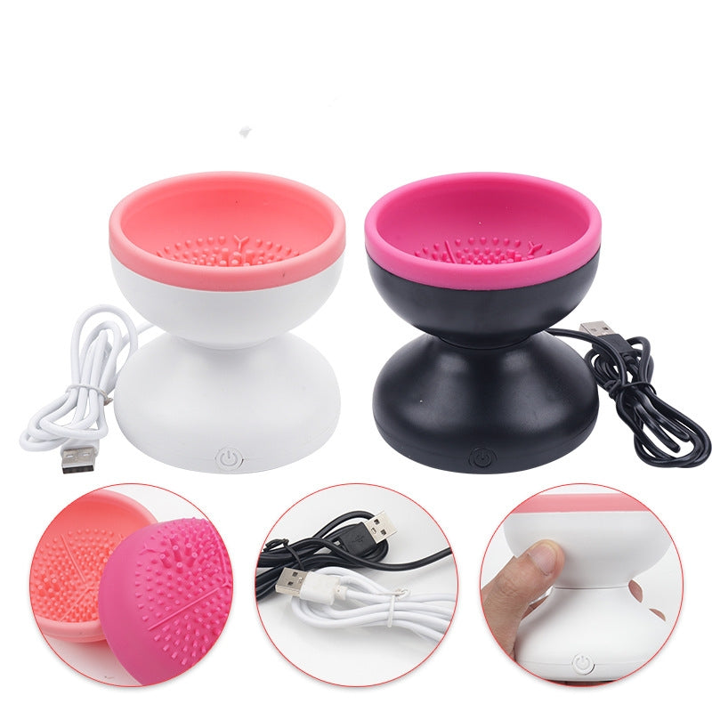 Makeup brush cleaner detail